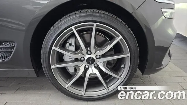 Genesis G70 Новый G70 Бензин 2.5T 4WD — Фото автомобиля 19
