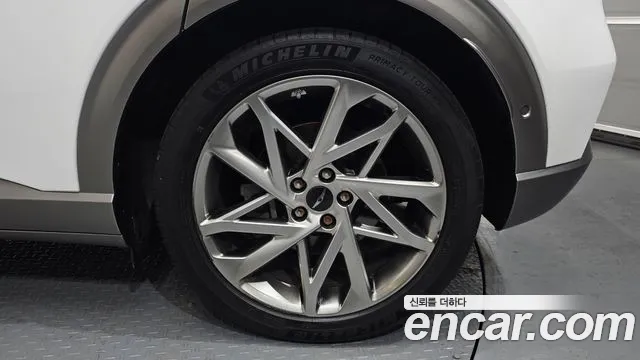 Genesis GV60 — Фото автомобиля 15