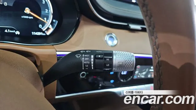 Genesis GV70 — Фото автомобиля 27