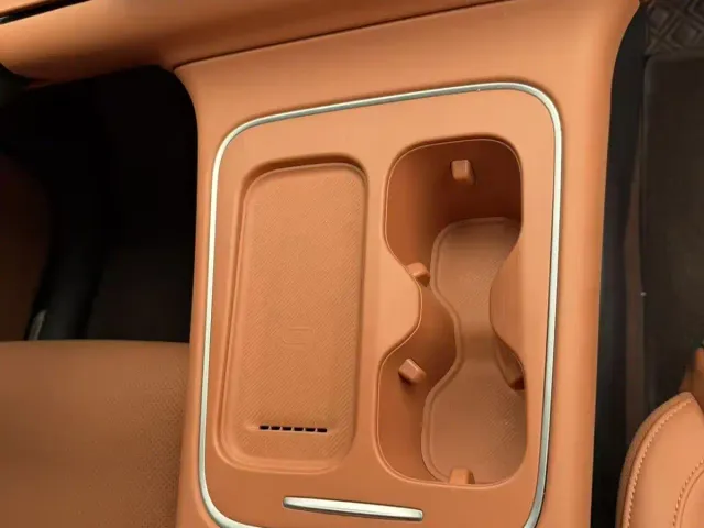 Leapmotor C10 — Фото автомобиля 8