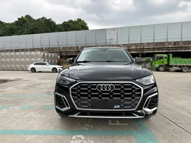 Audi Q5L — Фото автомобиля 2