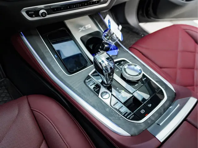 BMW X5 — Фото автомобиля 14