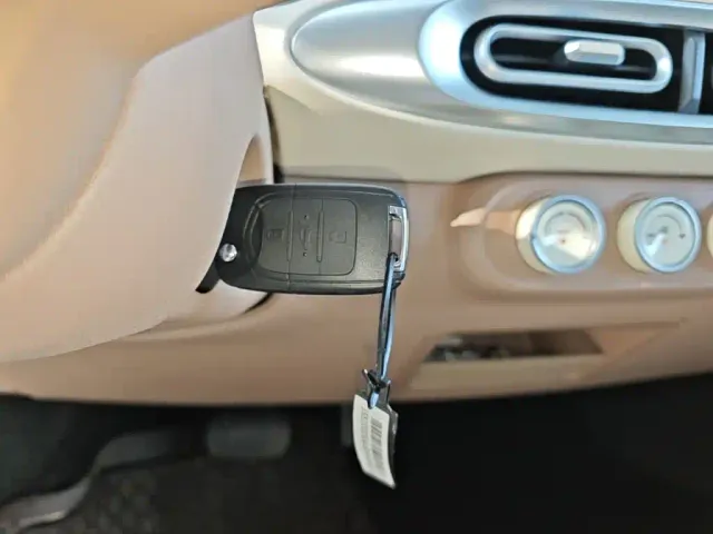 Wuling Hongguang Mini EV — Фото автомобиля 8
