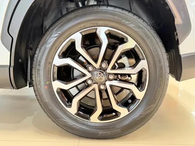 Toyota Frontlander — Фото автомобиля 9