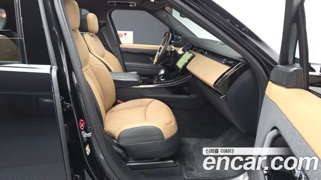 Land Rover Range Rover Sport — Фото автомобиля 17