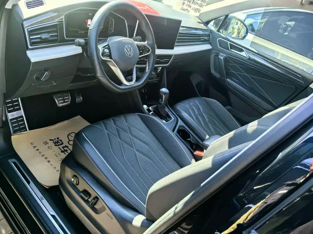 Volkswagen Tiguan L — Фото автомобиля 4