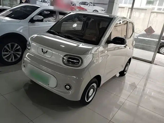 Фотография автомобиля — Wuling Hongguang Mini EV