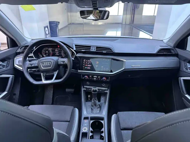 Audi Q3 — Фото автомобиля 21