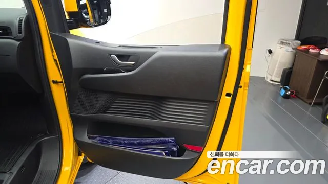 Hyundai Staria Staria L3.5 Школьный автобус — Фото автомобиля 23