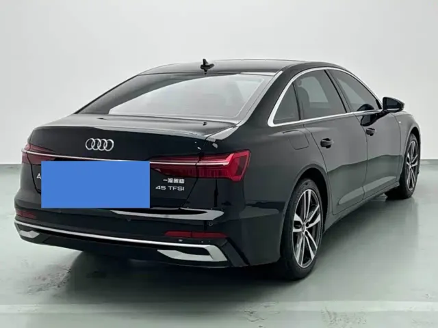 Audi A6L — Фото автомобиля 3