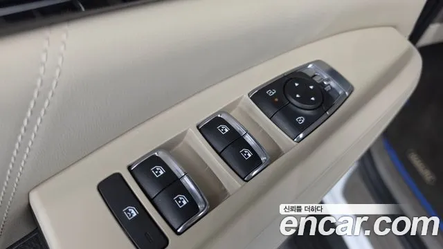 Kia Carnival 4th Gen — Фото автомобиля 30