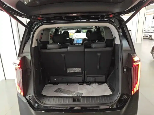 GAC Trumpchi M8 — Фото автомобиля 18
