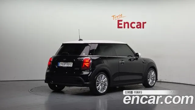 Mini Cooper Cooper Classic — Фото автомобиля 2