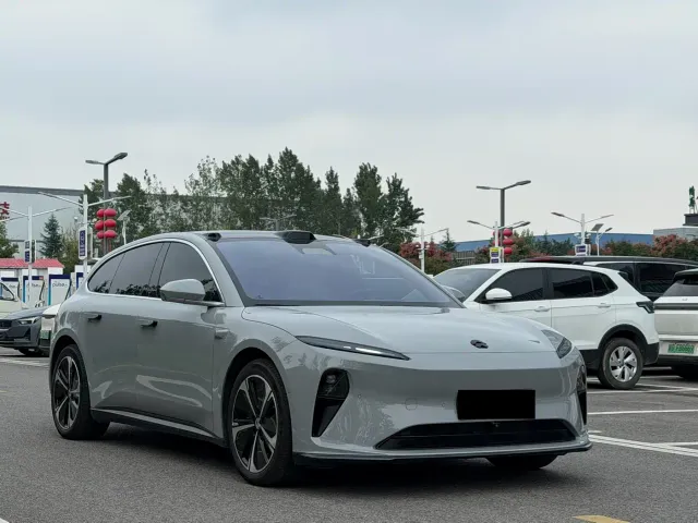 Nio ET5 Touring — Фото автомобиля 3