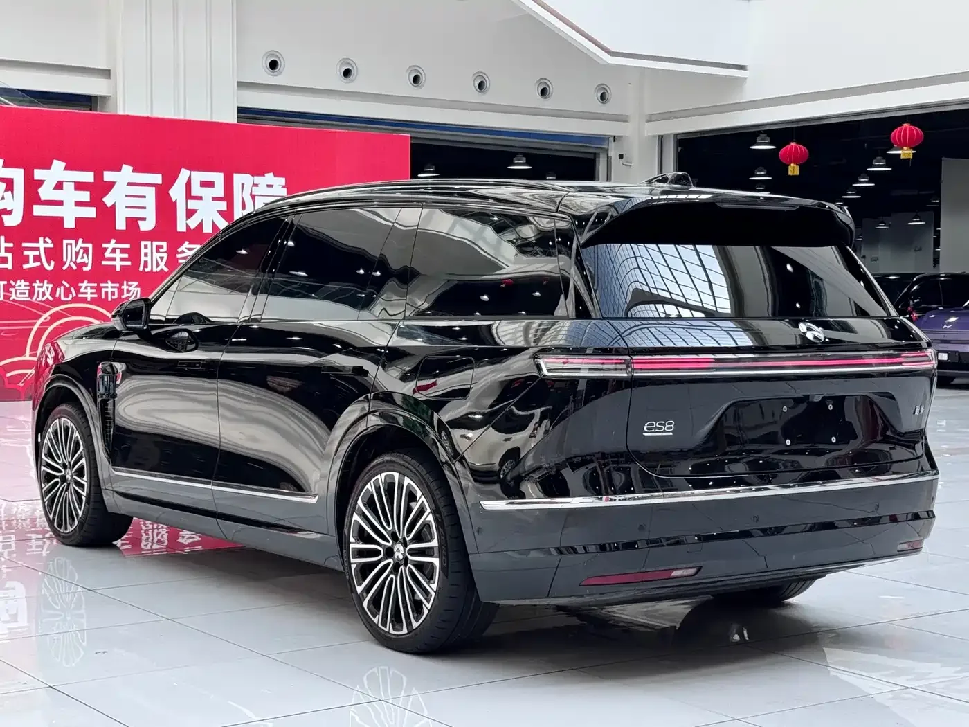 NIO NIO ES8 2025 Base Model — Фото автомобиля 29