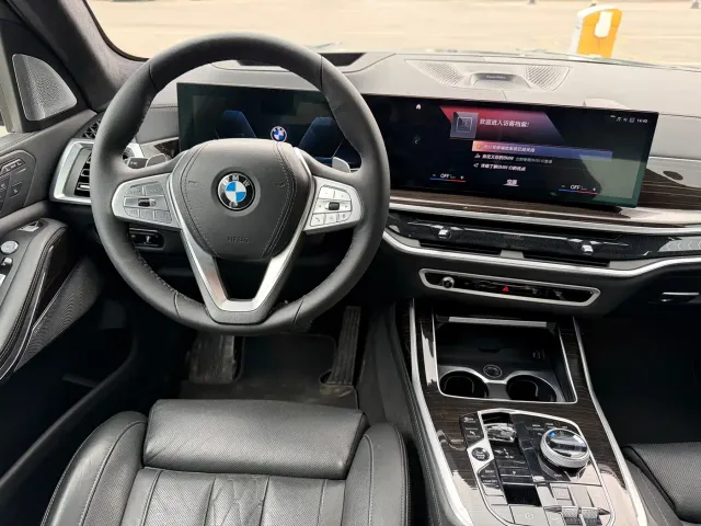 BMW X7 — Фото автомобиля 16