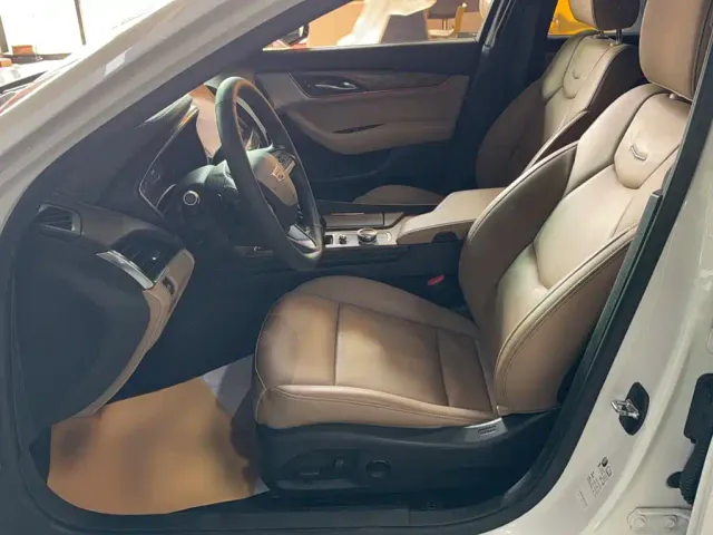 Cadillac CT5 — Фото автомобиля 7
