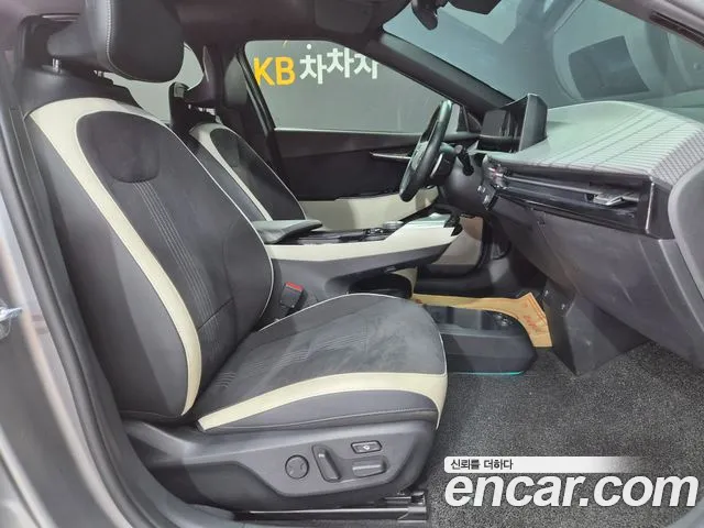 Kia EV6 — Фото автомобиля 13