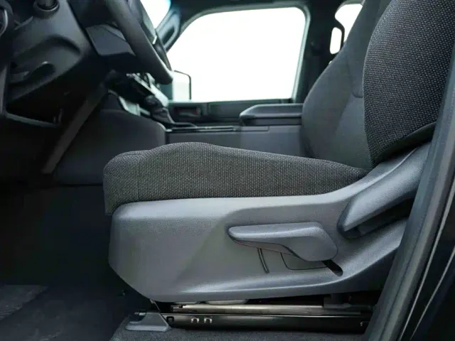 Toyota Prado — Фото автомобиля 12