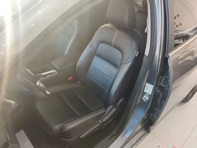 Nissan Sylphy — Фото автомобиля 14
