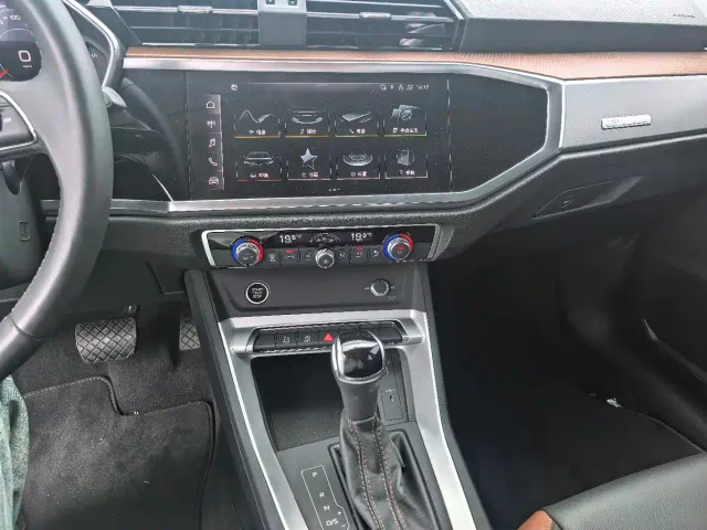 Audi Q3 — Фото автомобиля 15