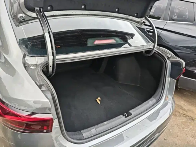 Geely Emgrand — Фото автомобиля 18