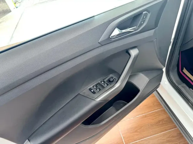 Volkswagen T-Cross — Фото автомобиля 13