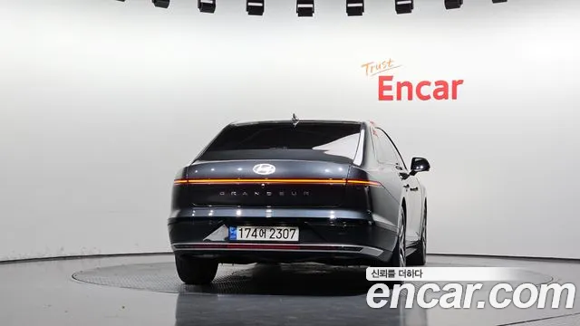 Hyundai Grandeur GN7 — Фото автомобиля 4