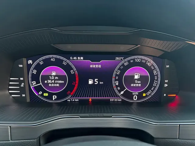Skoda Superb — Фото автомобиля 18