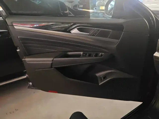 Volkswagen Passat — Фото автомобиля 7