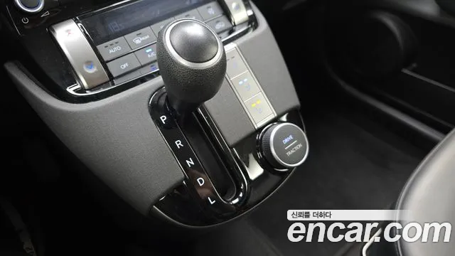 Hyundai Casper Casper Essential — Фото автомобиля 9