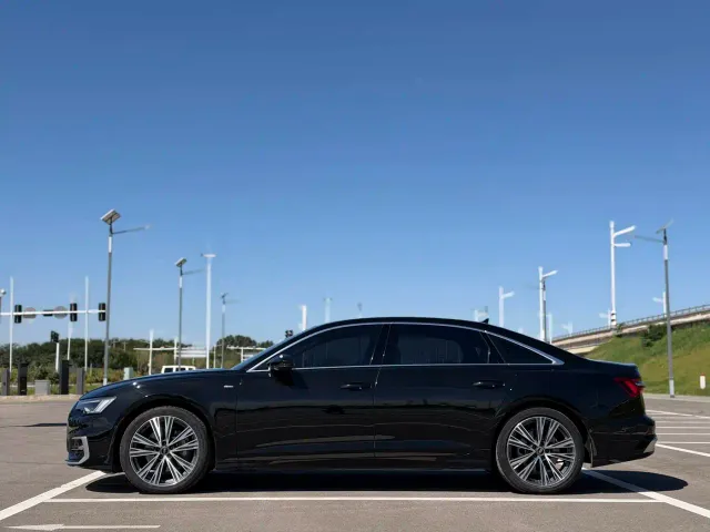Audi A6L — Фото автомобиля 2