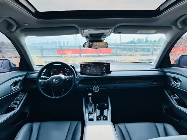 Honda Accord — Фото автомобиля 5