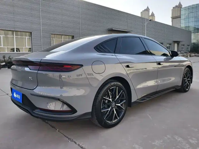 BYD Han — Фото автомобиля 3