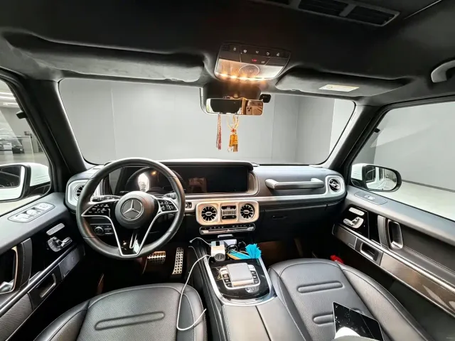 Mercedes-Benz G-Class — Фото автомобиля 3