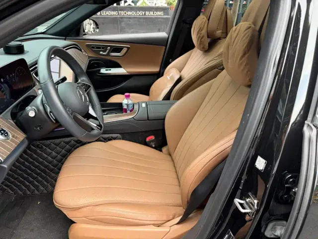 Mercedes-Benz E-Class — Фото автомобиля 8