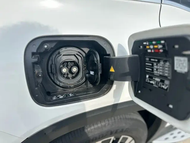Mercedes-Benz EQB — Фото автомобиля 20