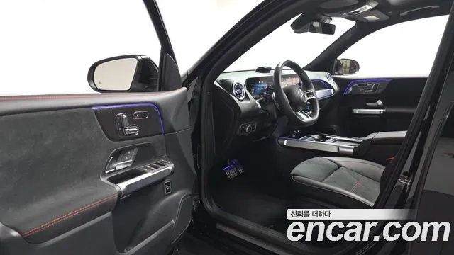 Mercedes-Benz GLB-Class — Фото автомобиля 10