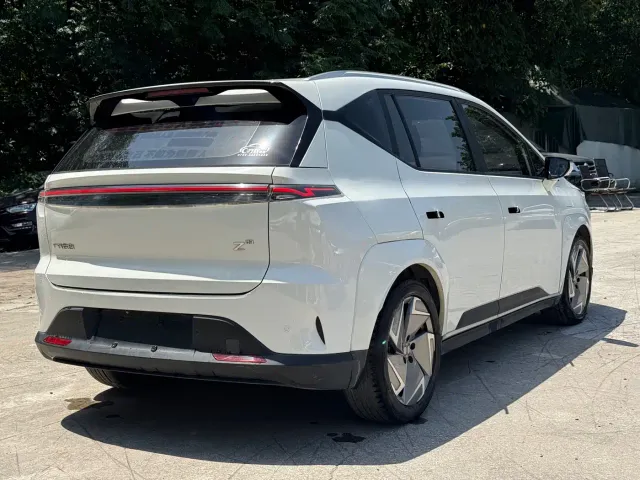 Hycan Z03 — Фото автомобиля 4
