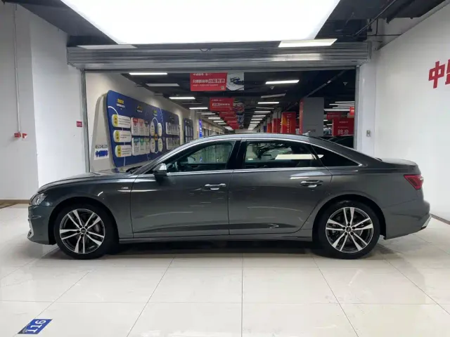 Audi A6L — Фото автомобиля 4