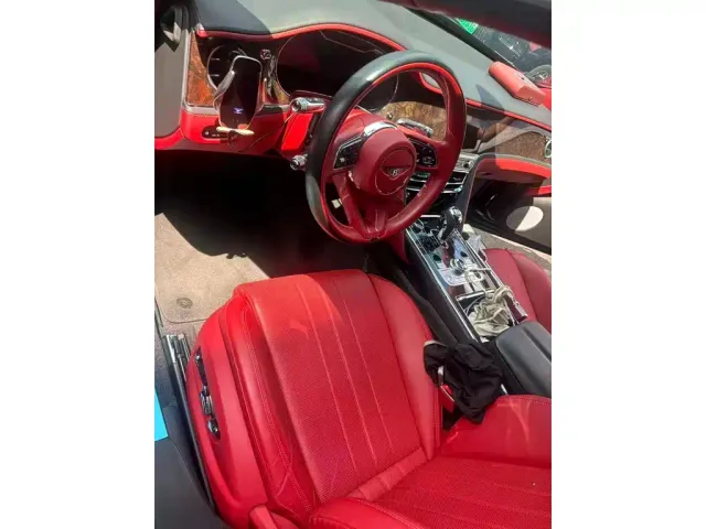Bentley Flying Spur — Фото автомобиля 3