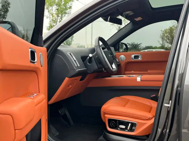 Li Auto L7 — Фото автомобиля 6
