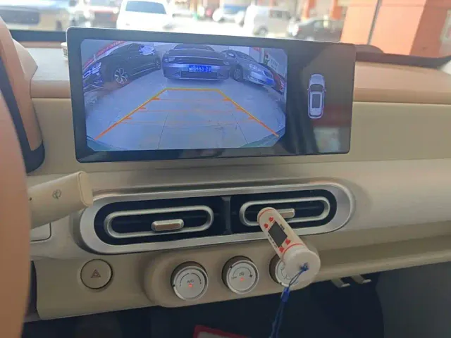 Wuling Hongguang Mini EV — Фото автомобиля 12