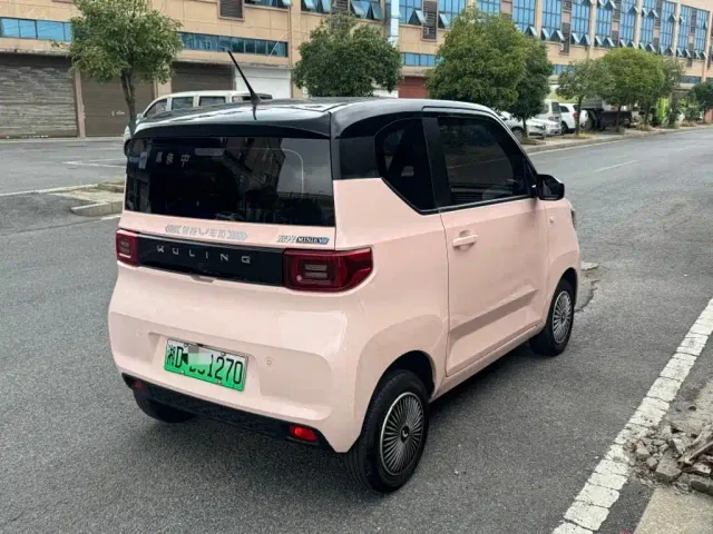 Wuling Hongguang Mini EV — Фото автомобиля 6