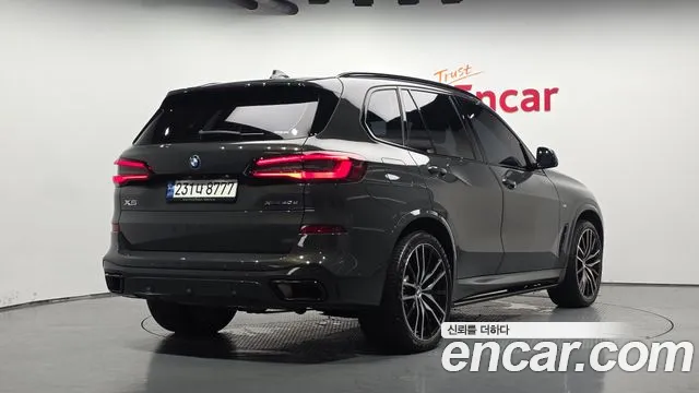 BMW X5 — Фото автомобиля 2