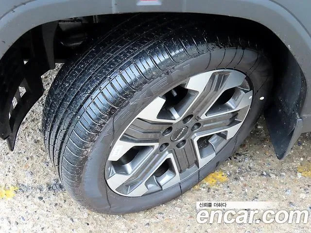KG_Mobility_Ssangyong Musso Musso (Q300) Дизель 2.2 4WD — Фото автомобиля 20
