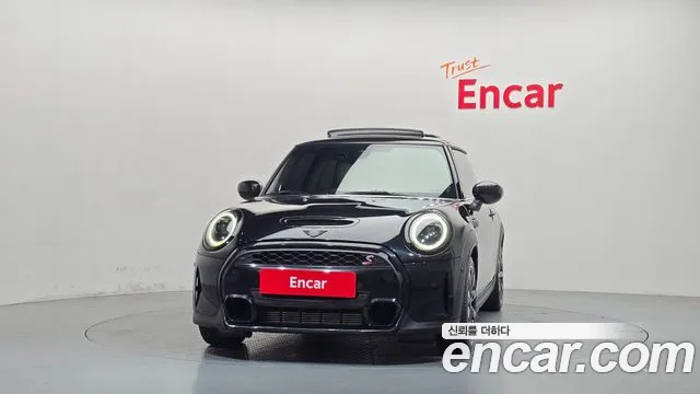MINI Cooper — Фото автомобиля 3