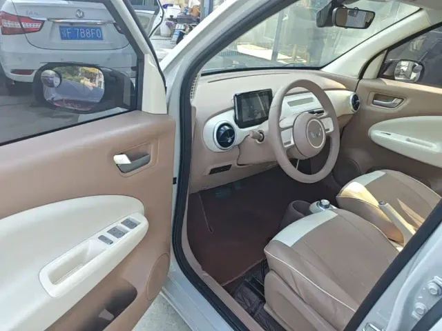 Wuling Hongguang Mini EV — Фото автомобиля 15