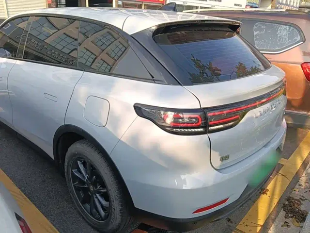 Leapmotor C11 — Фото автомобиля 4