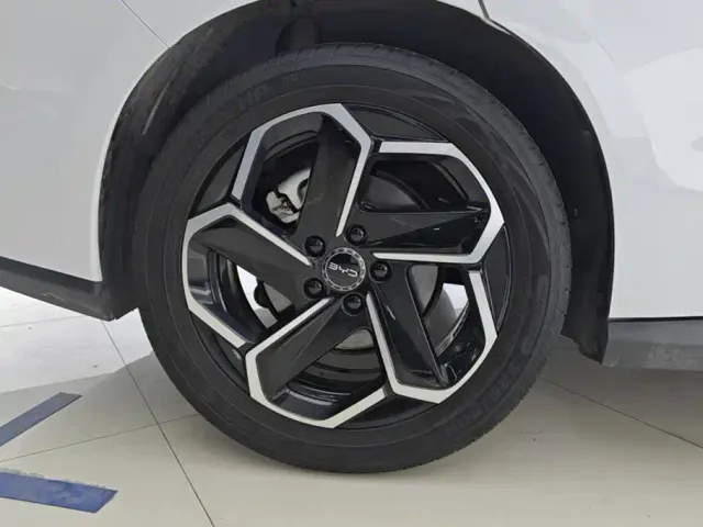 BYD Seal 06 — Фото автомобиля 6